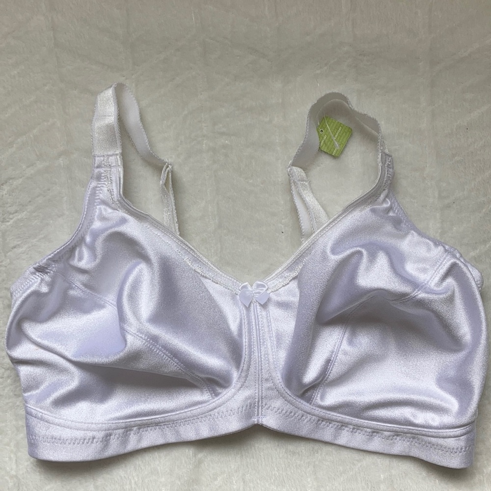 Amoena Rita Soft Cup Bra. - Picture 5 of 12